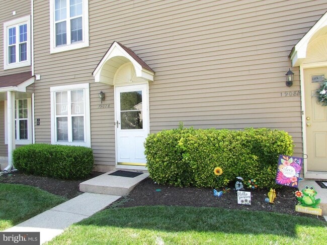 Building Photo - 1907 Sedgefield Dr Rental