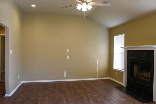 Photo - Great 3 Bedroom 2 Bath Roanoke