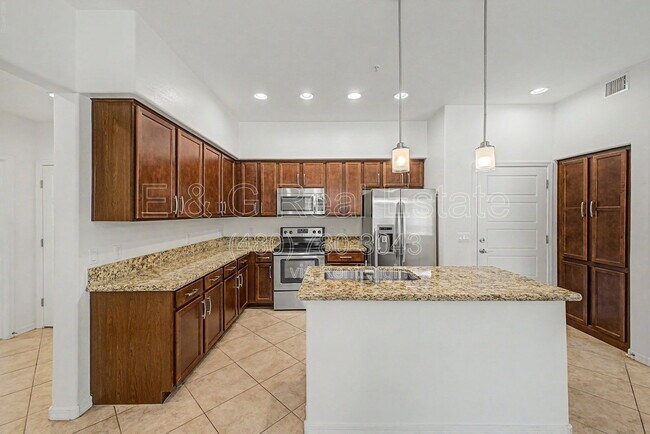 Photo - 5550 N 16th St Unit Apartment 167