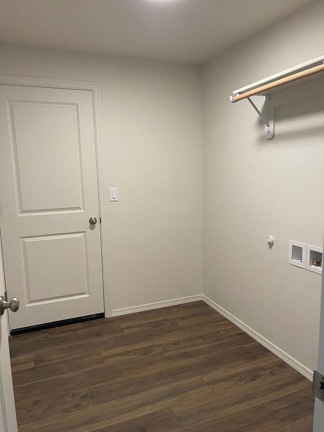 Photo - 1608 Zoe Ave