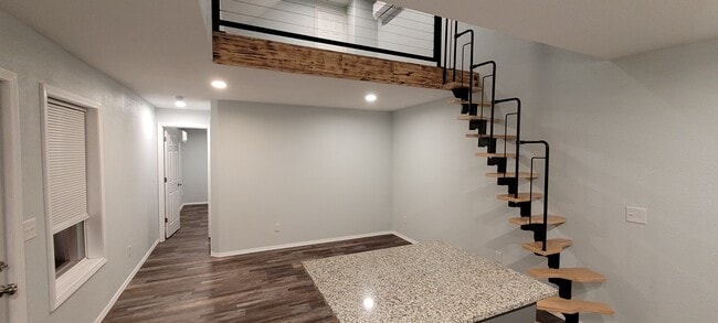 Photo - 1710 West 2nd St N