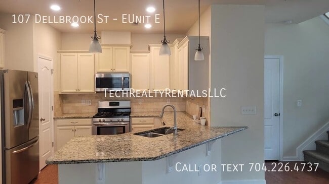 107 Dellbrook St