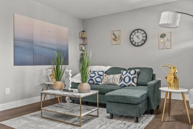 Photo - 4821 Walnut St