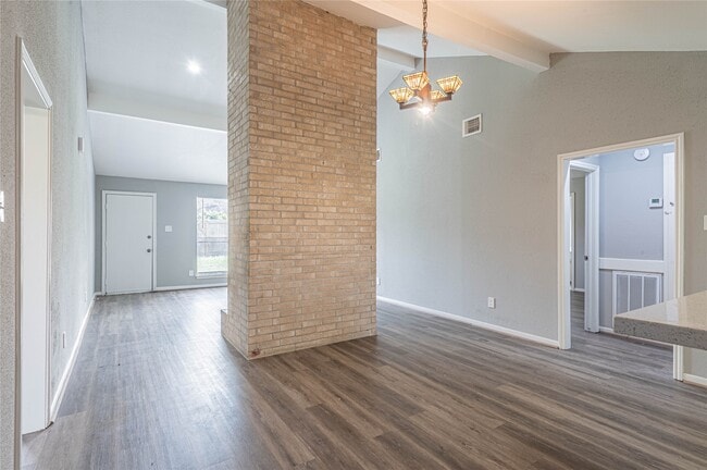 Building Photo - 9462 Fuqua St