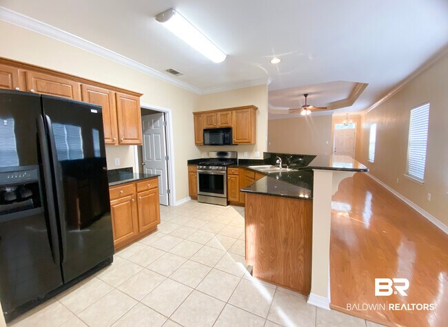29895 St Simon St