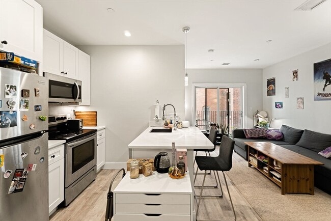 Photo - 1457 Tremont St Unidad 210