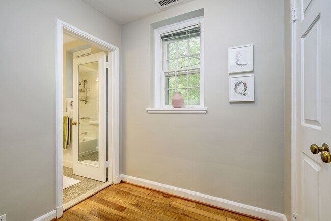 Photo - 3420 38th St NW Unit D-418