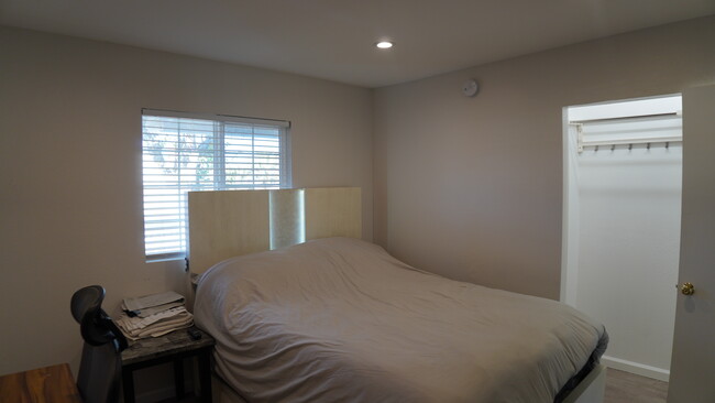 Photo - 6389 La Palma Pky Casa Unidad East Bedroom