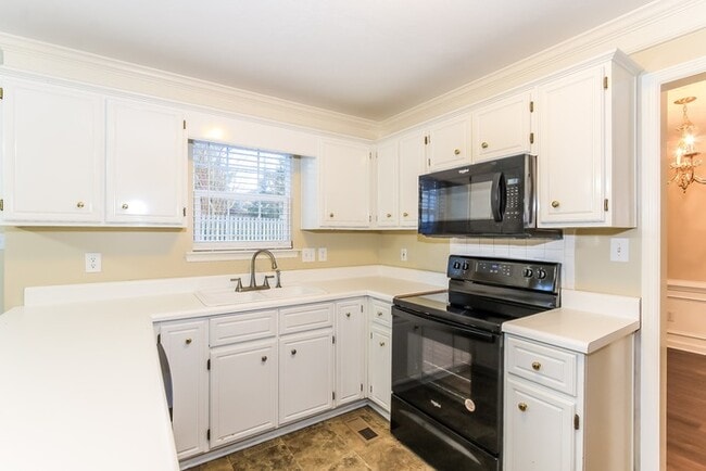 Photo - Elegant 4-Bedroom Home in Evans, GA