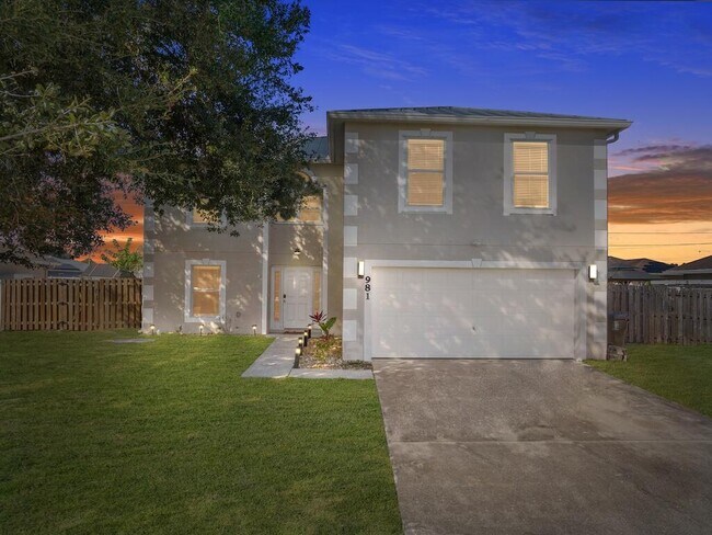 Photo - 981 SW McElroy Ave