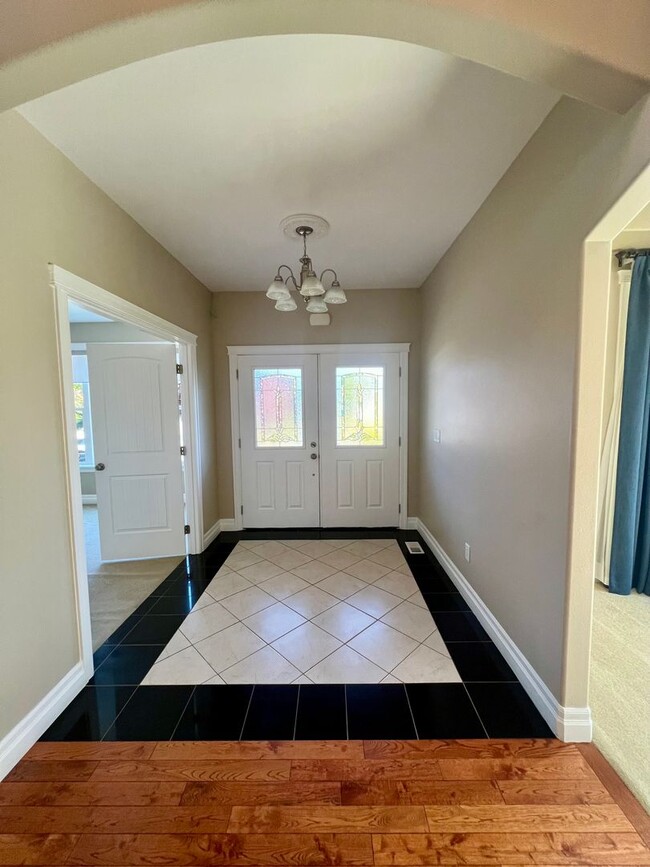 Photo - Beautiful 3 Bedroom in Private Community!