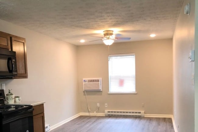 College Square Apartments