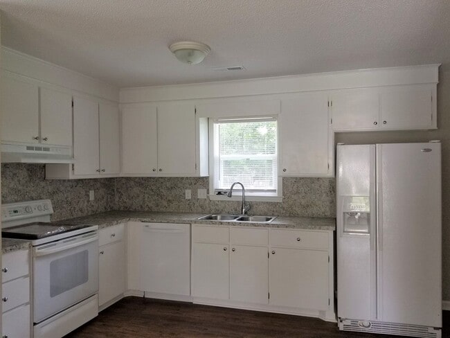 Photo - Brick Home in Goose Creek