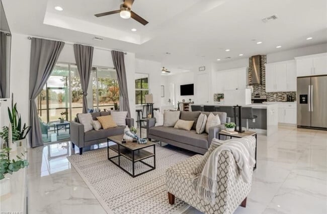 Photo - 2662 2nd St NW