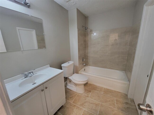 Photo - 3439 Malabar Rd