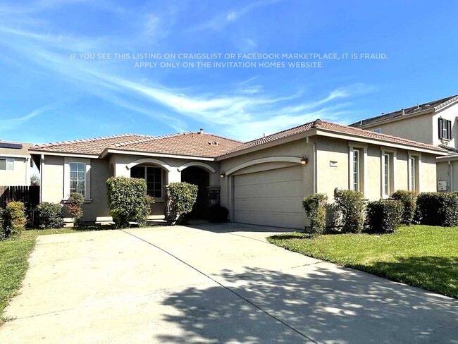 Building Photo - 1901 Pyramid Creek Dr