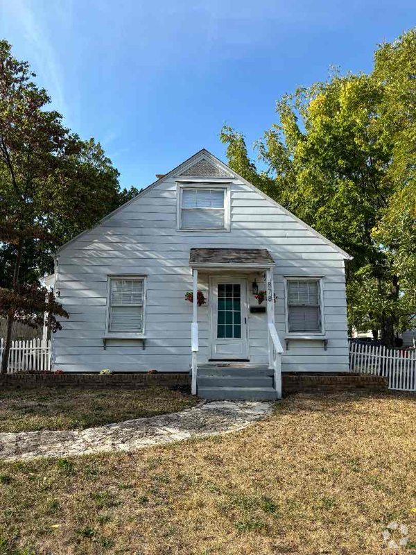 Building Photo - 878 W 10th Ave Rental