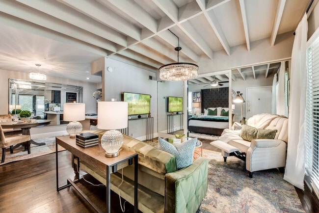 Building Photo - 5002 Junius St Unit ID1309577P Rental