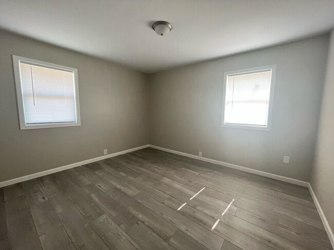 Photo - Eisenhower Apartments