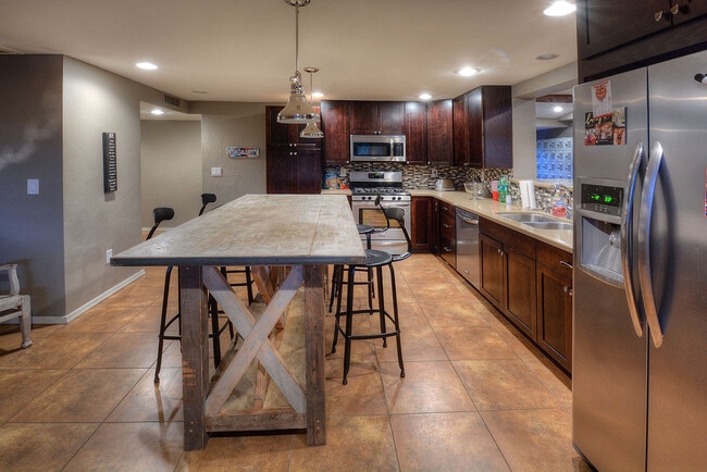 Photo - PRE-LEASE AUGUST 2026 - Beautiful Modern L...