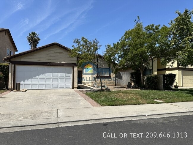 Photo - 541 San Vincente Ct House