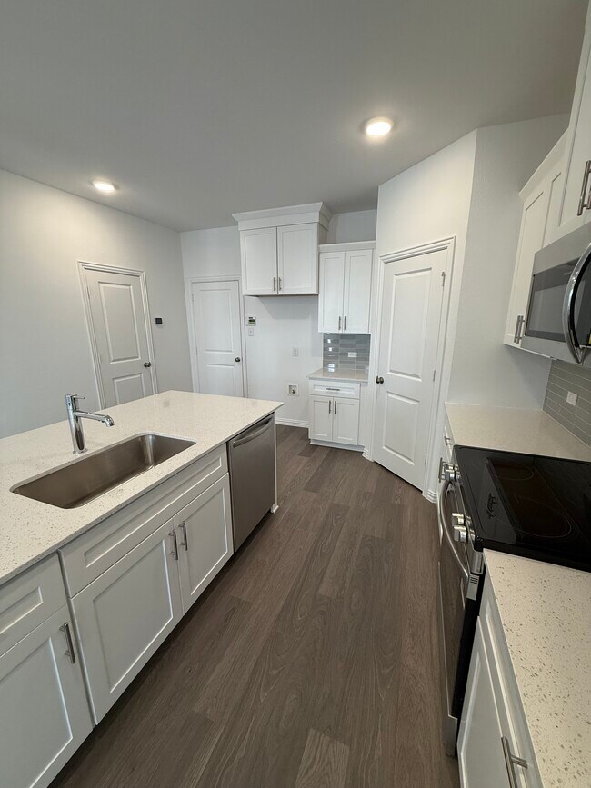 Photo - 4703 Stirring Pathway