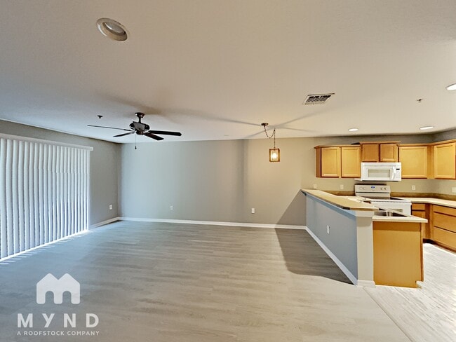 Photo - 303 Freedom's Ring Dr Casa