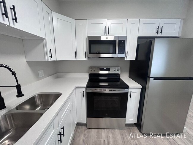 Photo - 551 S Fairfax St Unit 204