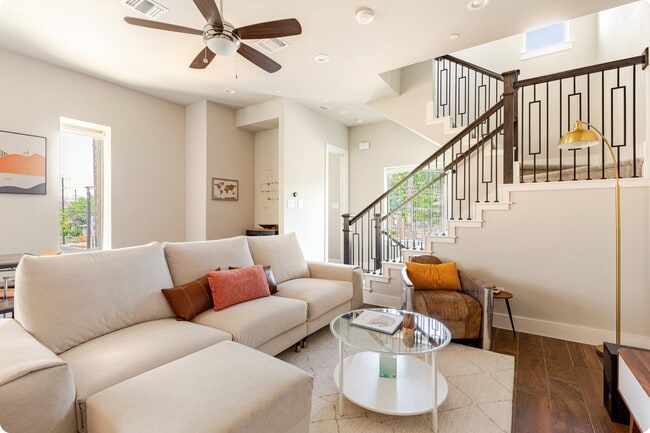 Photo - 1817 N Saint Marys St