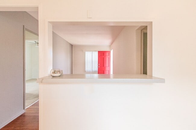 Photo - Charming 2 Bed /1 Bath Pacific Beach Duplex Near the Ocean & Bay! Unidad 4430