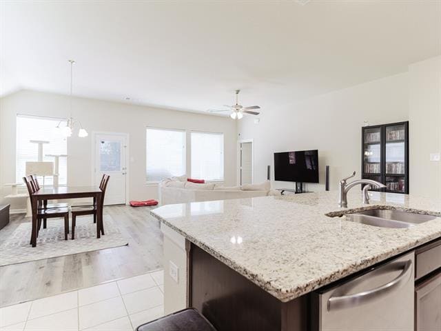 Photo - 1904 Highlander Ct