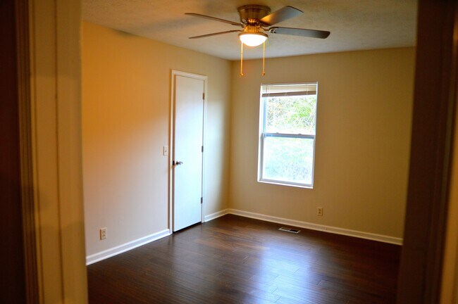 Photo - 3520 Shady Side Dr