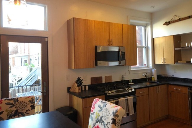 Photo - 703 13th St NE Unidad A