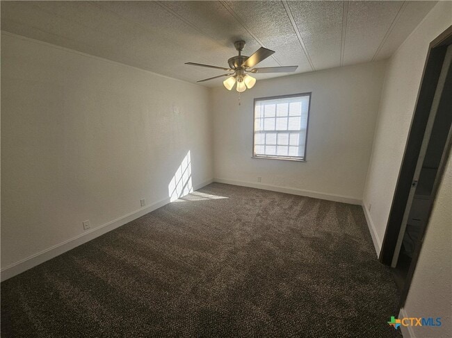 Building Photo - 1510 Karen Dr