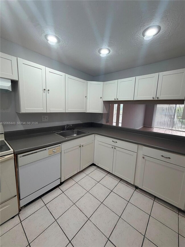 Photo - 8020 N Colony Cir Unidad 306