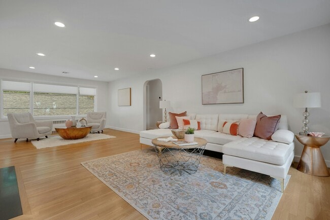 Photo - 117 Sagamore Rd