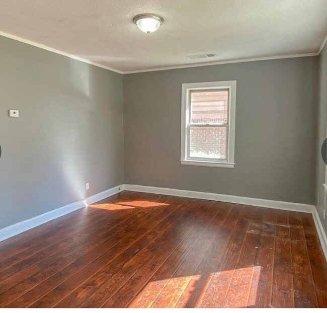 Photo - 1654 E McLemore Ave
