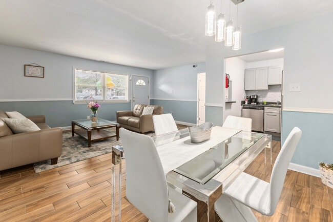 Photo - Pinewood Estates