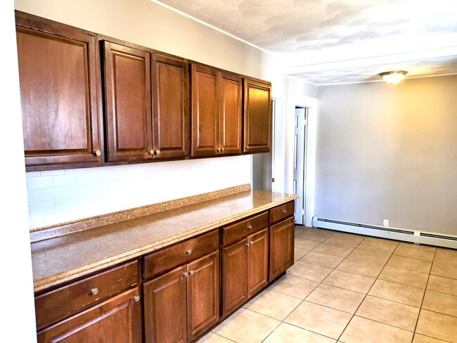 Photo - 41 Fordson Ave