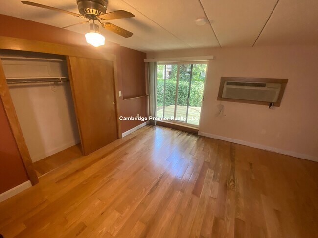 Photo - 17 Healey St Unit 102