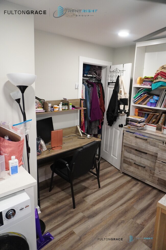 Photo - 1503 W 19th St Unit 5R