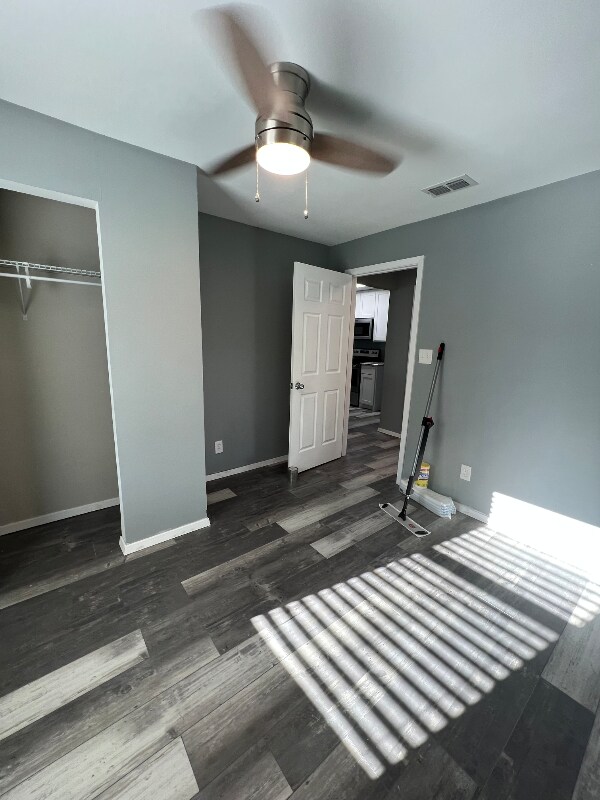 Photo - 900 Crazy Horse