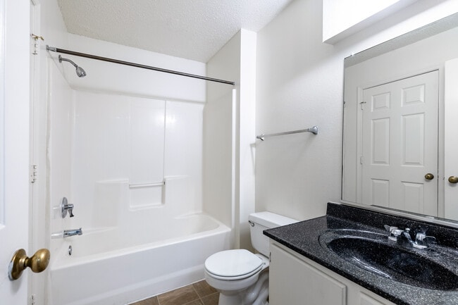 Mallard Cove Apartments