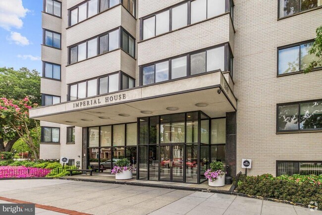 Building Photo - 1601 18th St NW Unit 1015 Rental