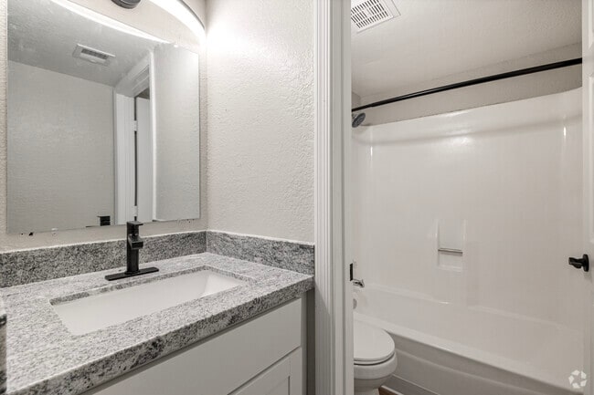 2BR, 2BA - 1,010SF - Second Bathroom