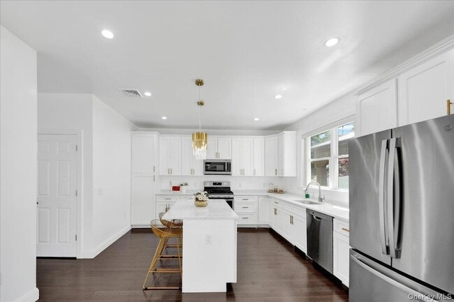 Photo - 12 Drake Pl
