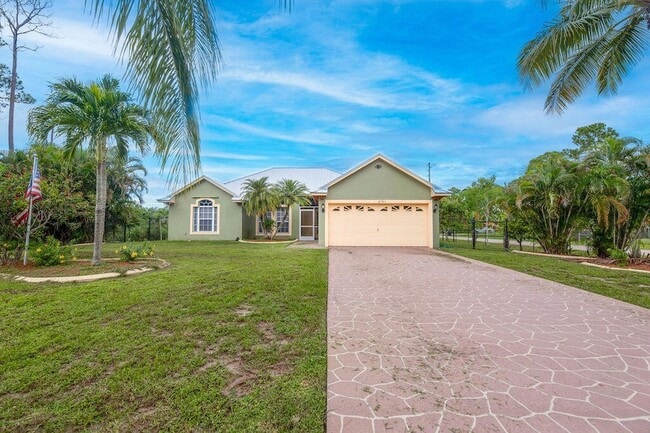 Photo - 2741 SW Pierson Rd