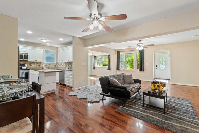 Photo - 3315 Dunkirk Ave