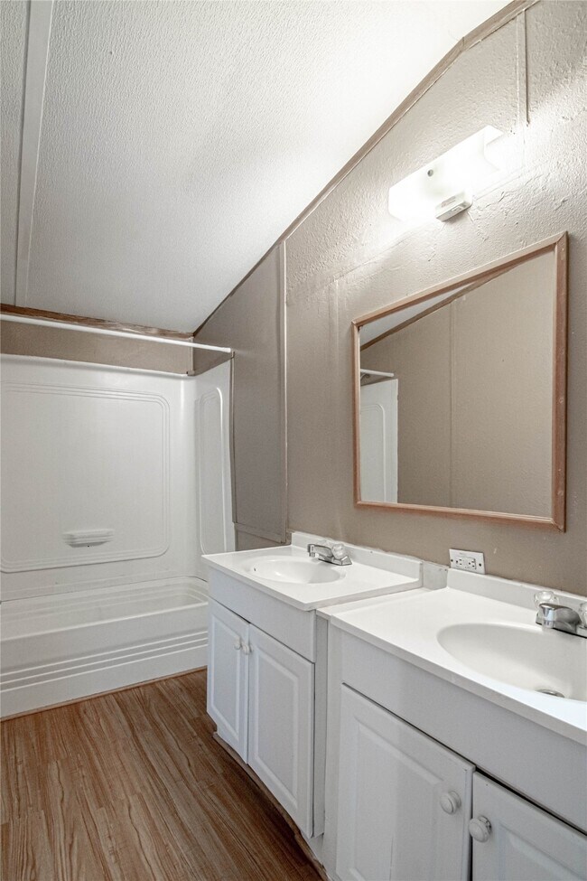 Photo - 1345 FM 405 Rd