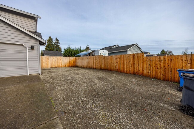 Photo - 5 bedroom home in Orchards - RV Parking